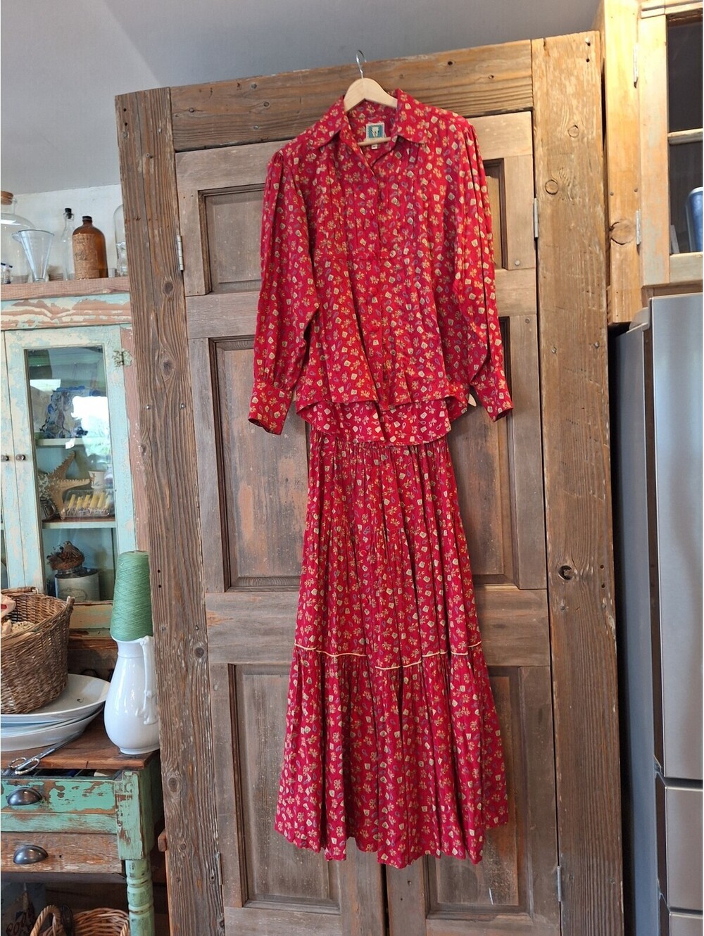 Desert West by Sherry Holt VINTAGE red skirt/blouse Set, cowgirl/Peasant. 1980's
